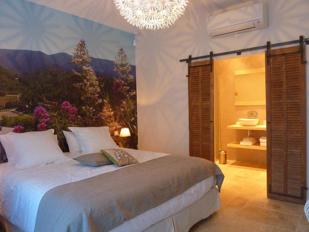 Bed and Breakfast Les Mazets du Luberon à Puget Chambre photo