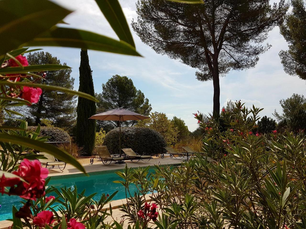 Bed and Breakfast Les Mazets du Luberon à Puget Extérieur photo