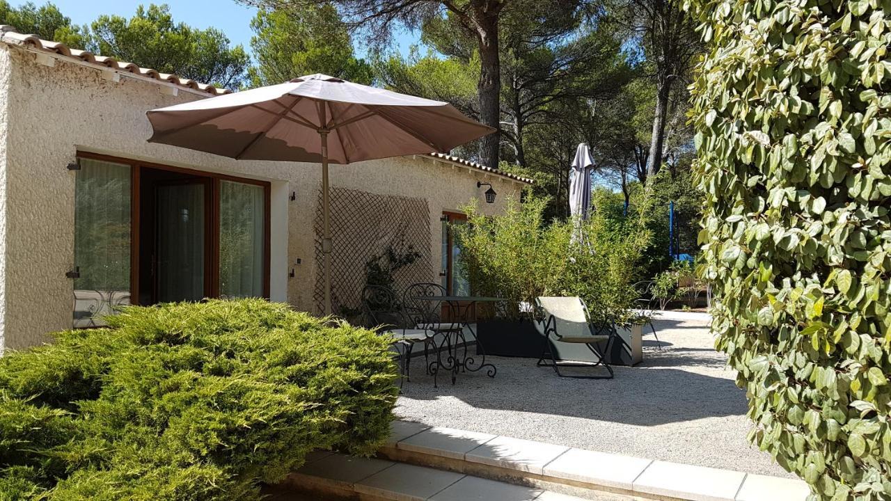 Bed and Breakfast Les Mazets du Luberon à Puget Extérieur photo